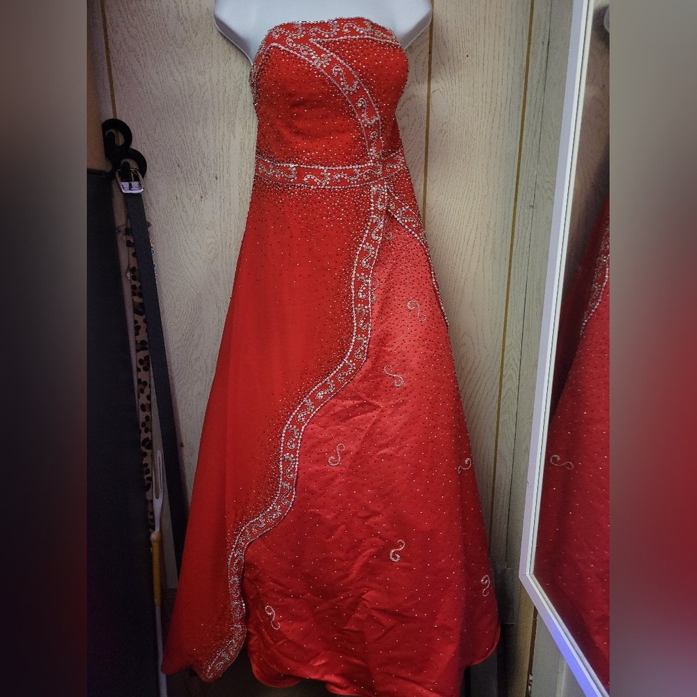 Riva Designs Red Strapless Kids Dress